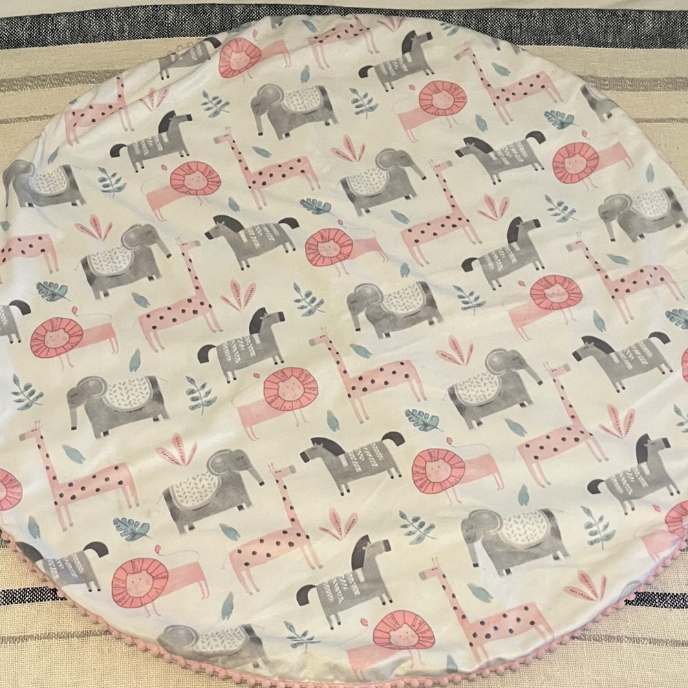 Kids Reversible Animal/Chevron Print Play Mat - Pink, Gray, & White